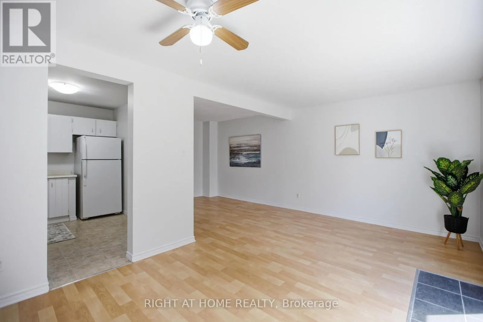 8 - 107 CASTLEFRANK ROAD