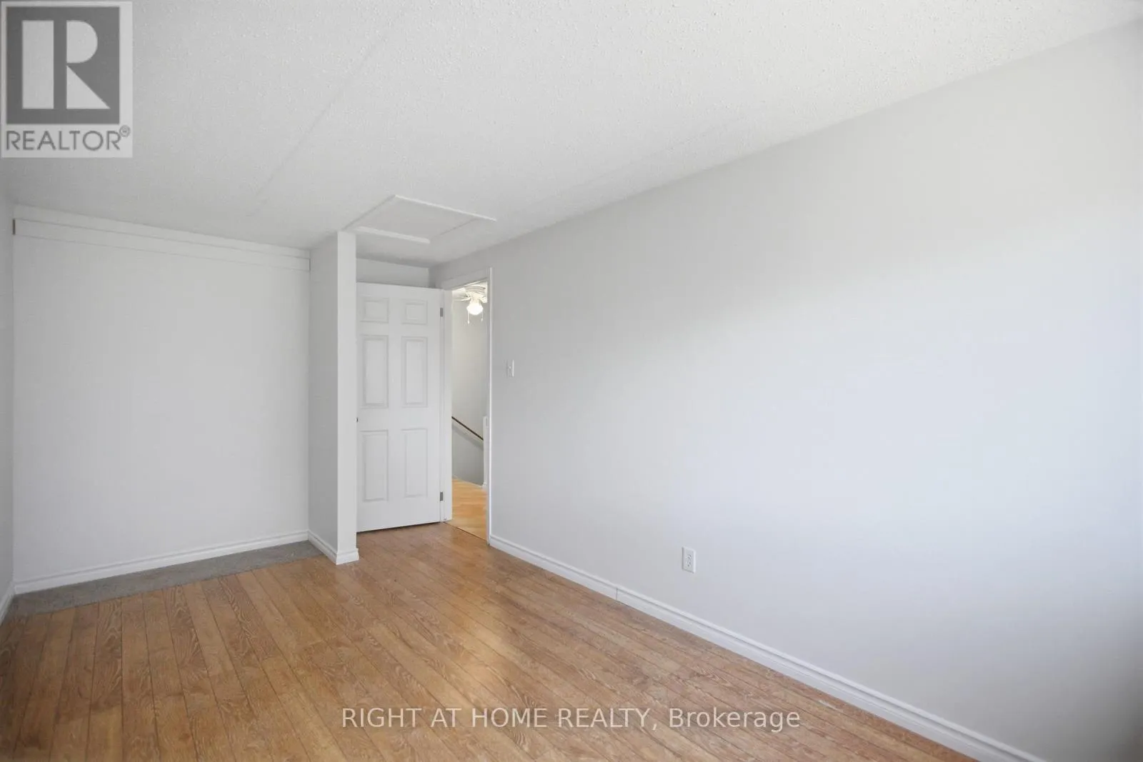 8 - 107 CASTLEFRANK ROAD