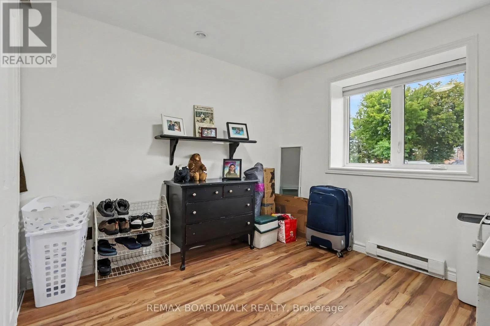 341 NEW STREET E