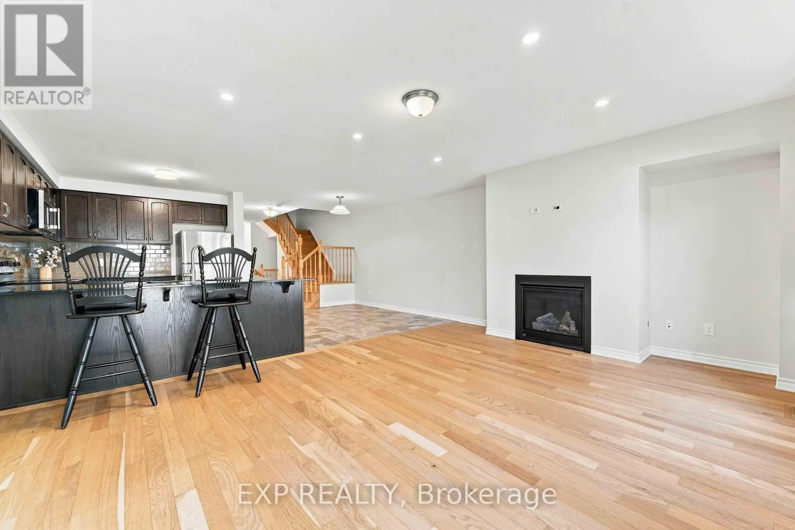 608 PARADE DRIVE