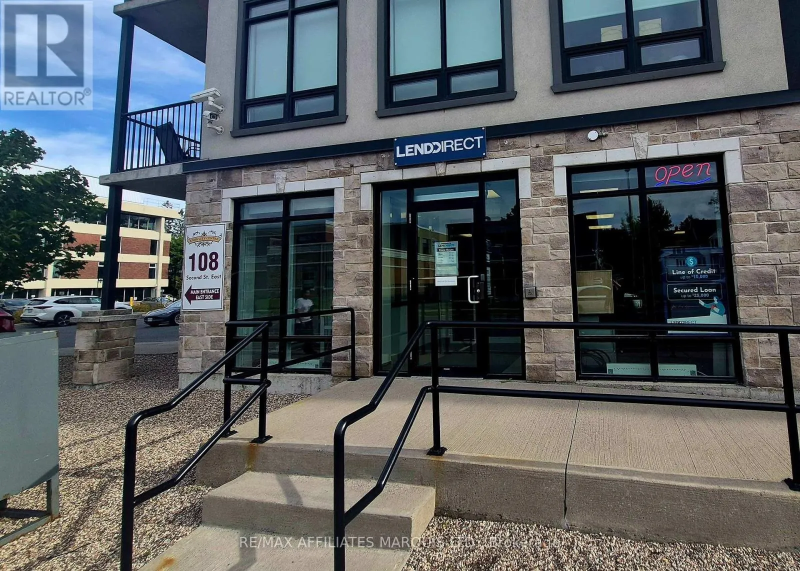 100 - 108 SECOND STREET E