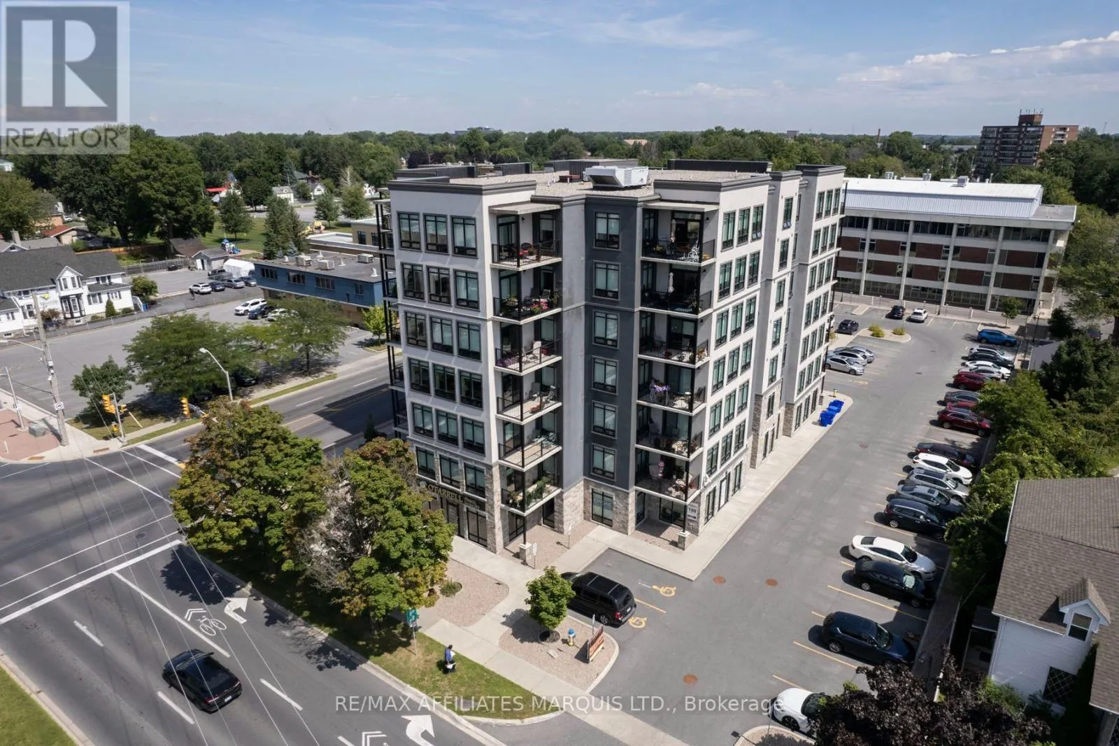 104 - 108 SECOND STREET E