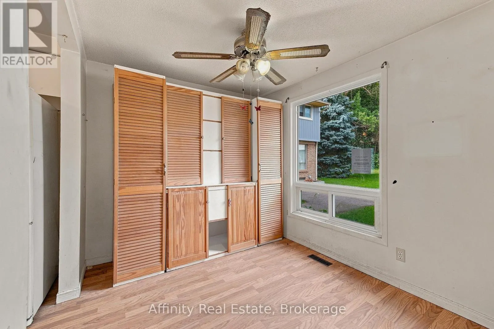 10 - 487 ELGIN STREET N