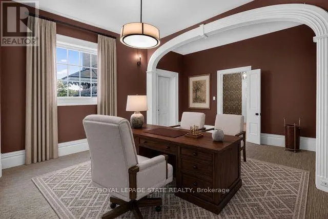 262 MAIN STREET W