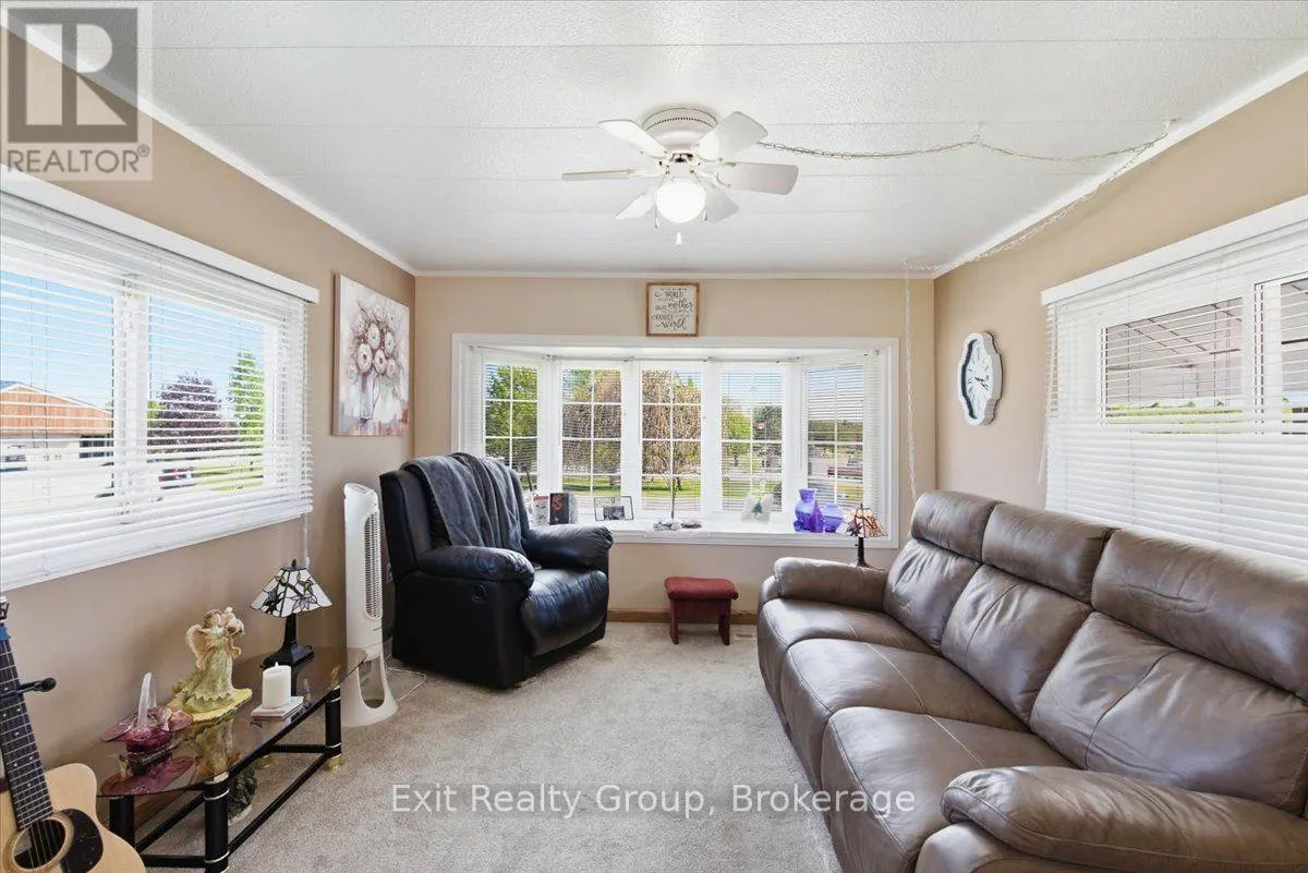 5 CHAPEL BOULEVARD