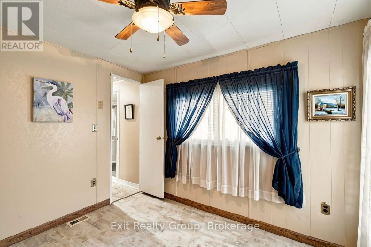 5 CHAPEL BOULEVARD