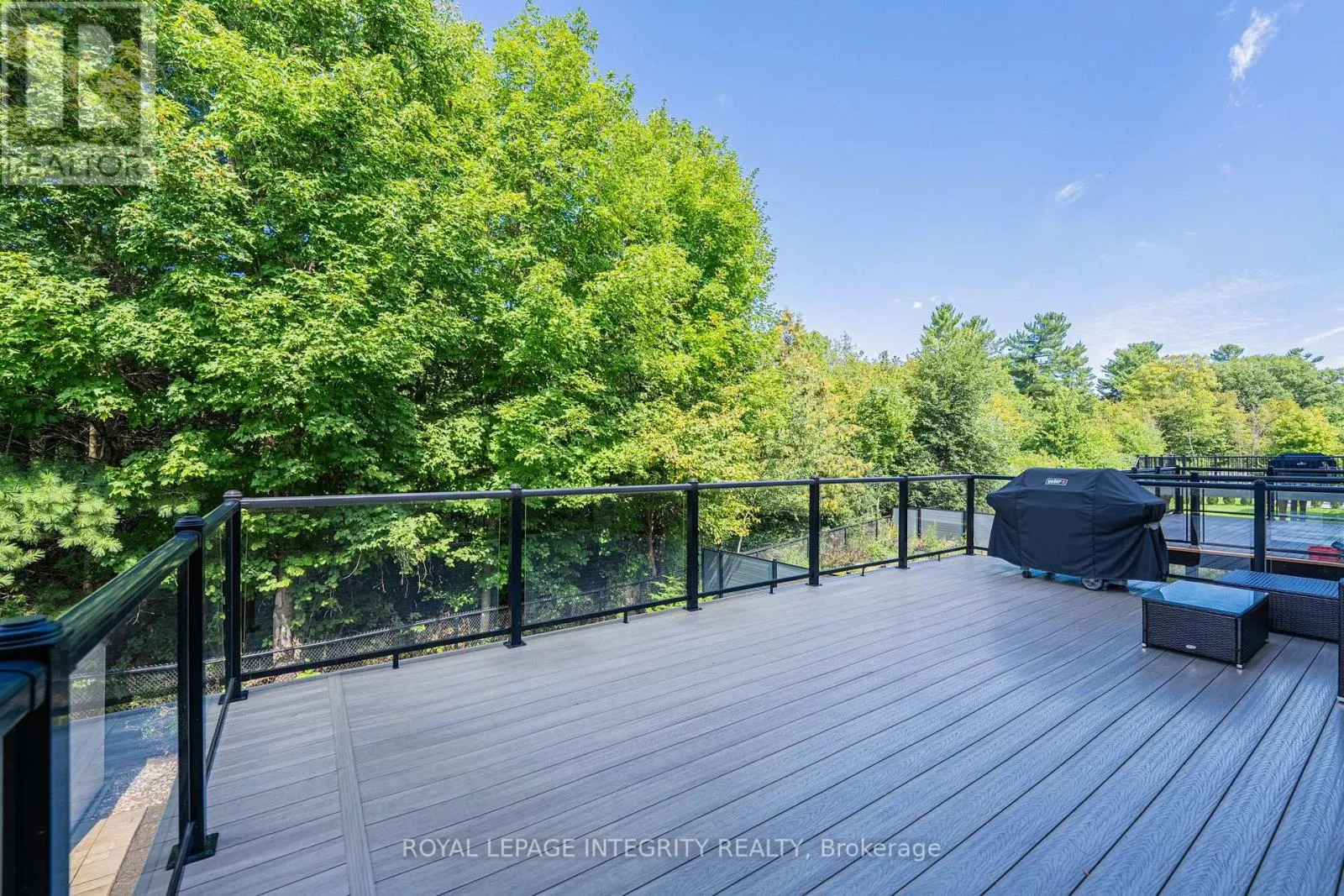 176 ESCARPMENT CRESCENT