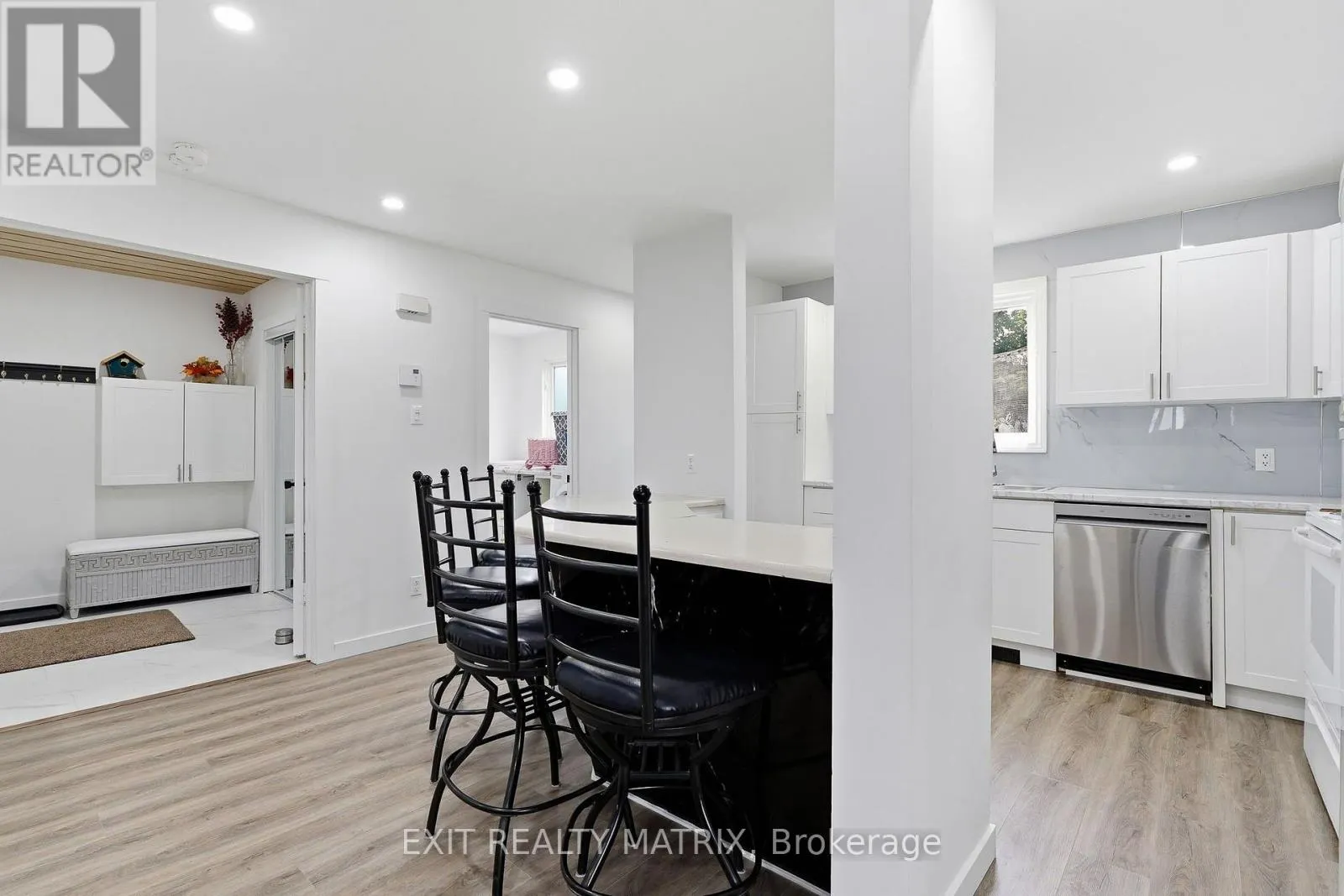 293 KITCHENER STREET