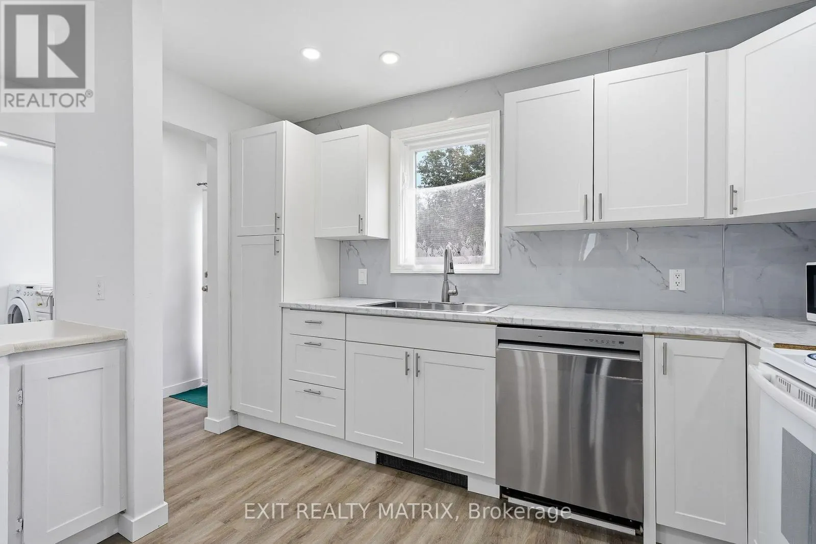 293 KITCHENER STREET