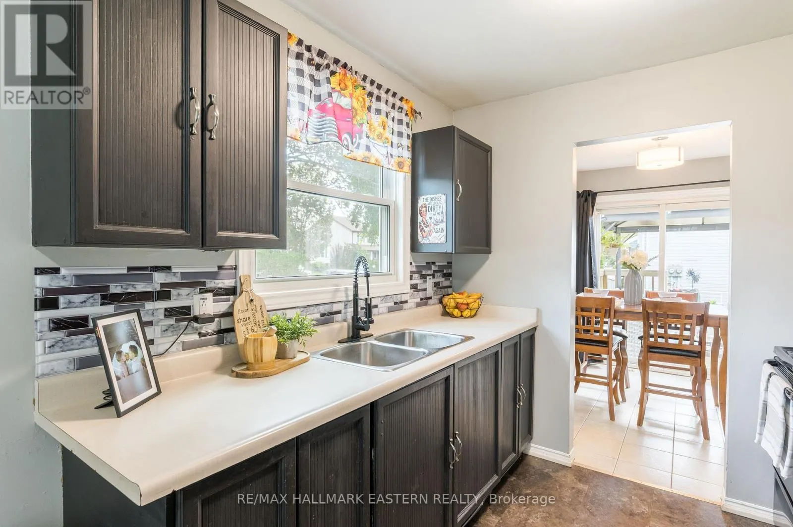 1222 HUNTINGTON CIRCLE