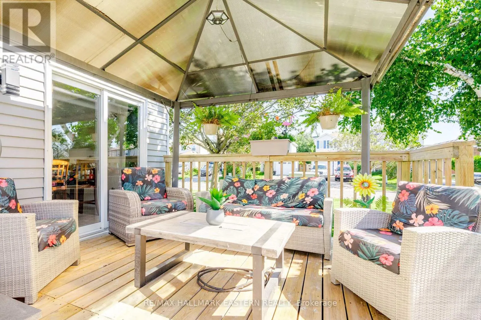 1222 HUNTINGTON CIRCLE