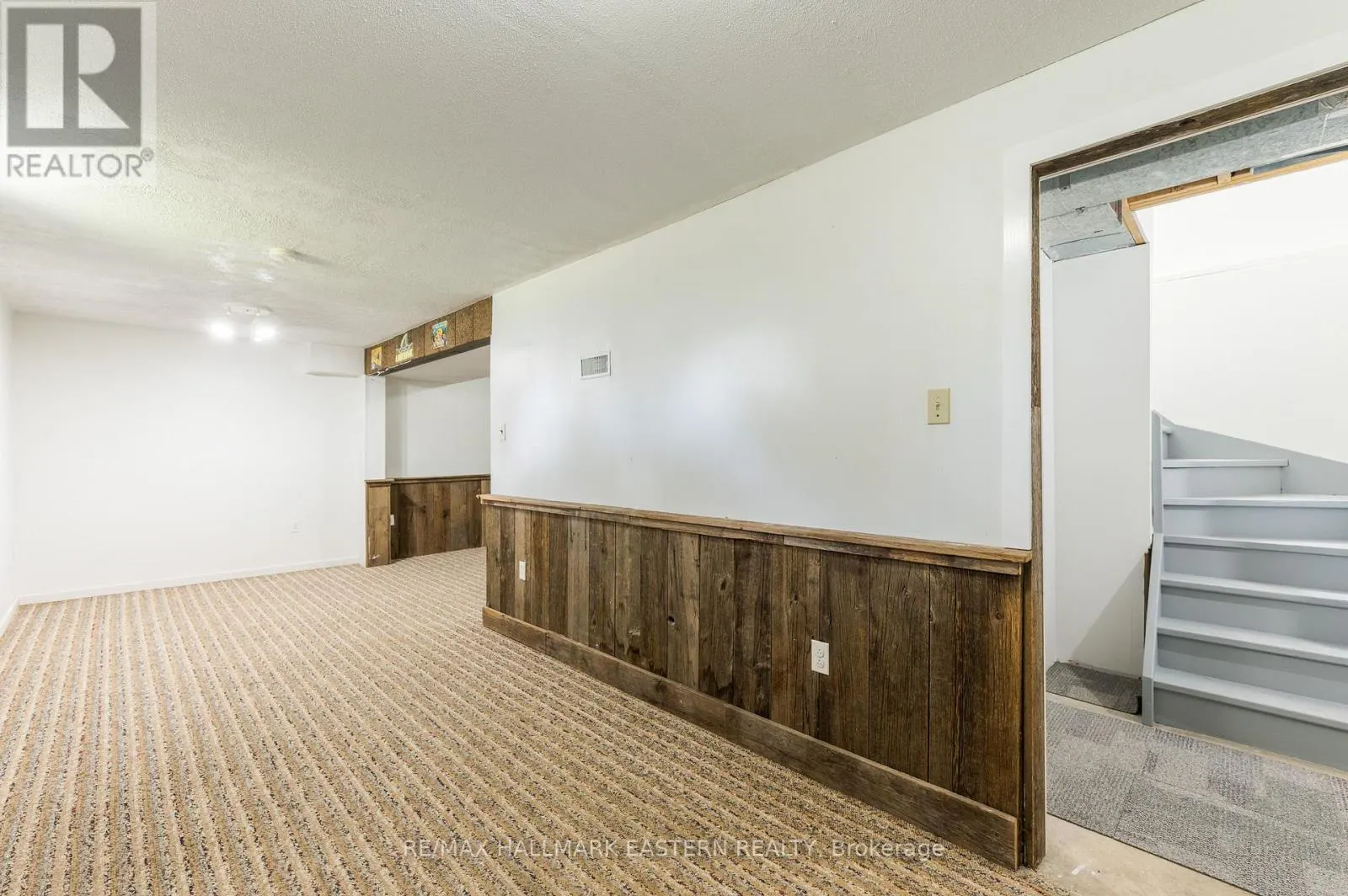 1222 HUNTINGTON CIRCLE