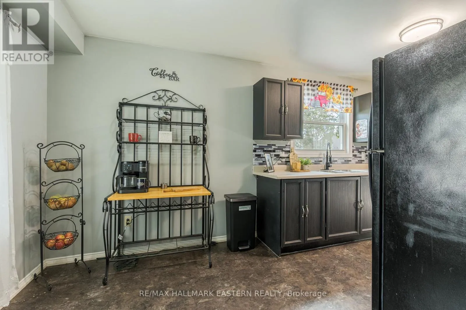 1222 HUNTINGTON CIRCLE