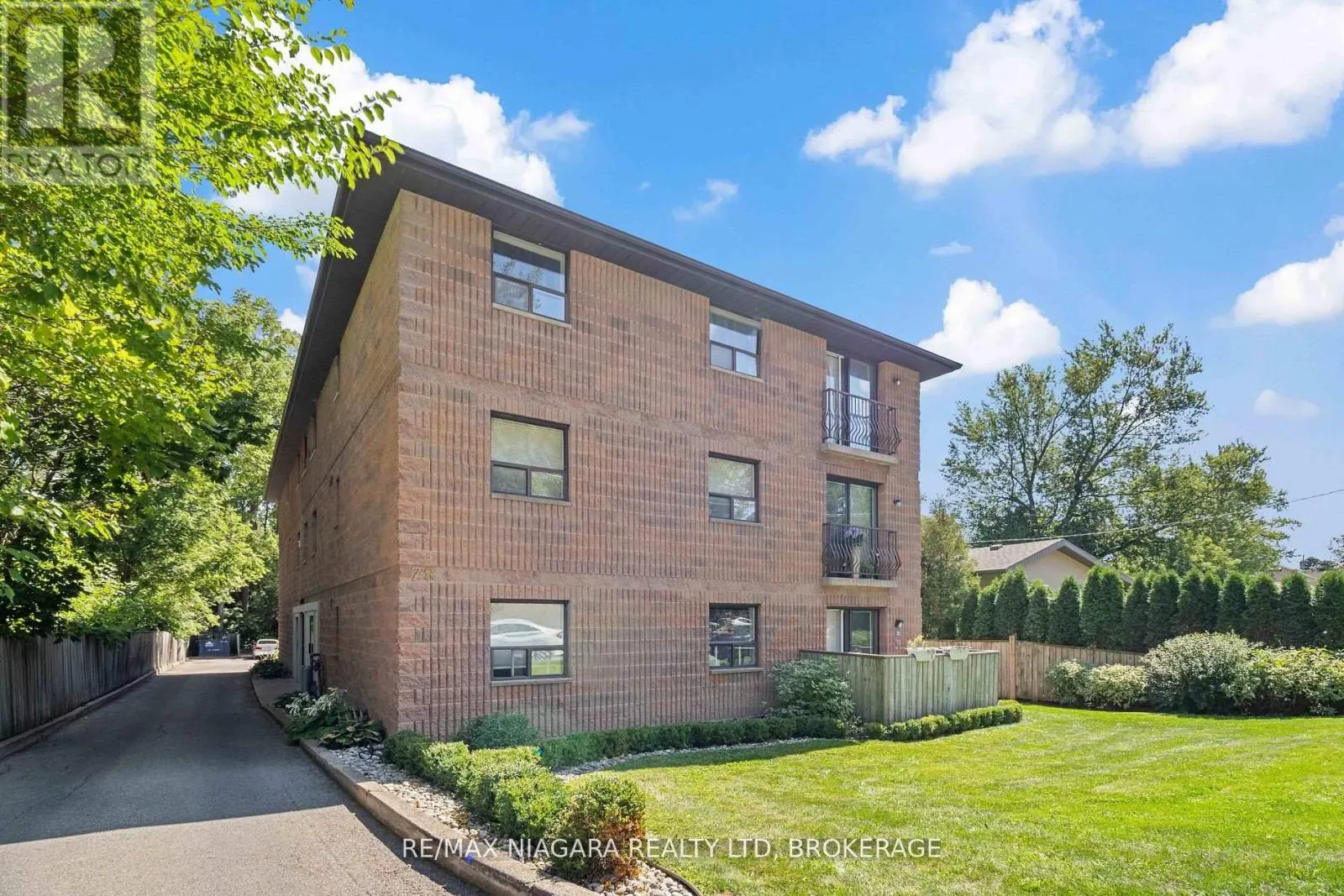 302 - 78 WELLAND STREET N #302
