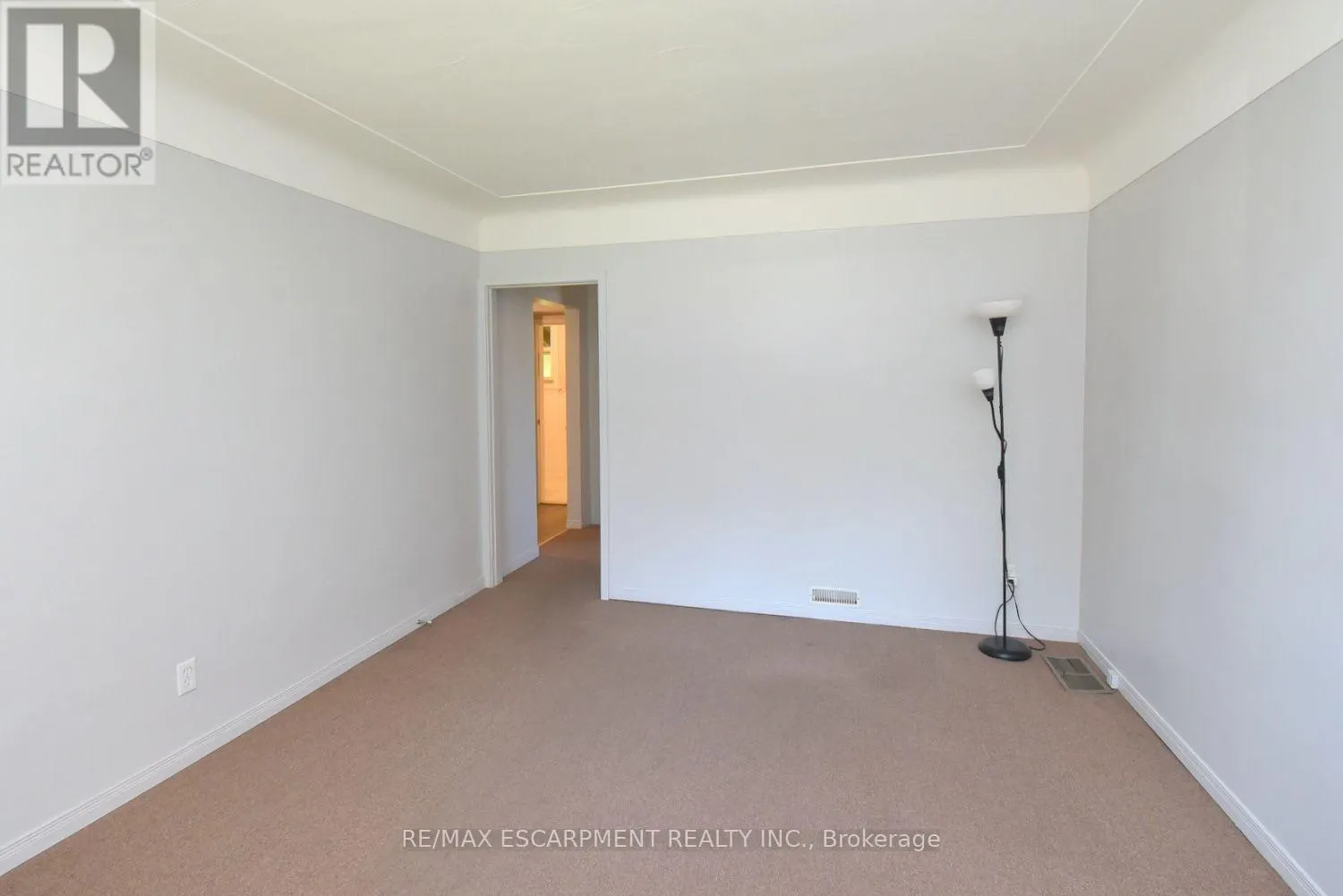 39 CHESTER ROAD