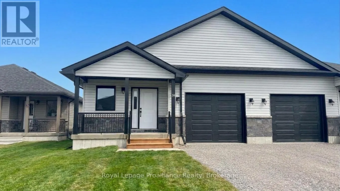18 CLAYTON JOHN AVENUE