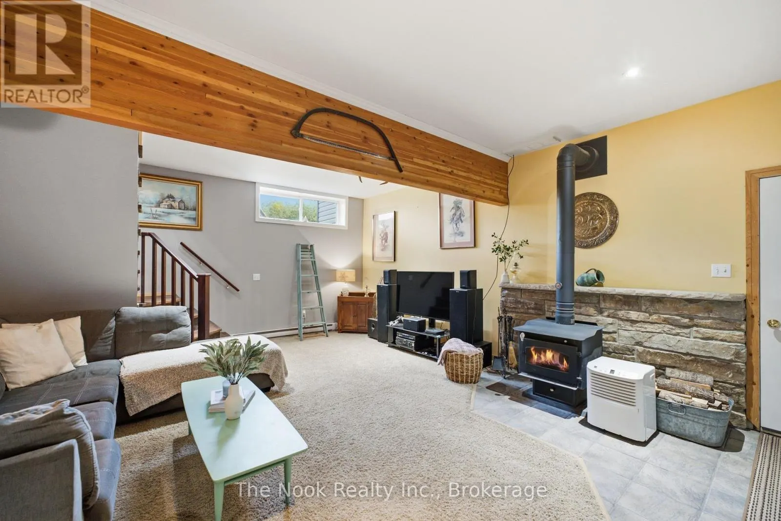 6 CEDAR TERRACE