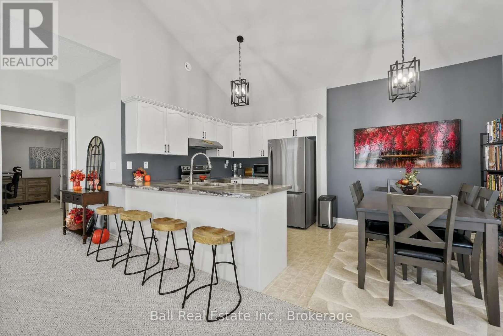 303 - 1055 BIRCHWOOD TRAIL #303