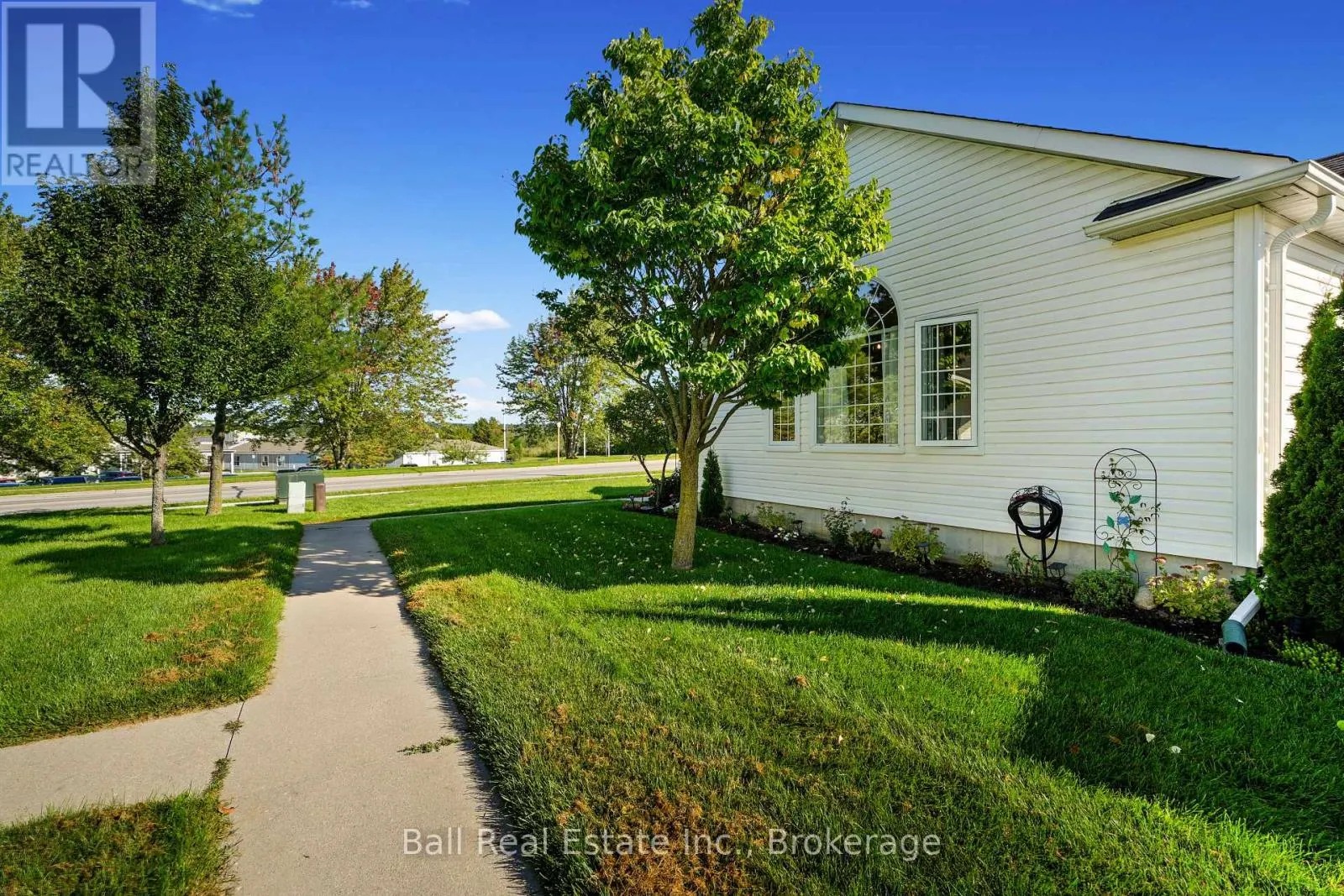 303 - 1055 BIRCHWOOD TRAIL #303