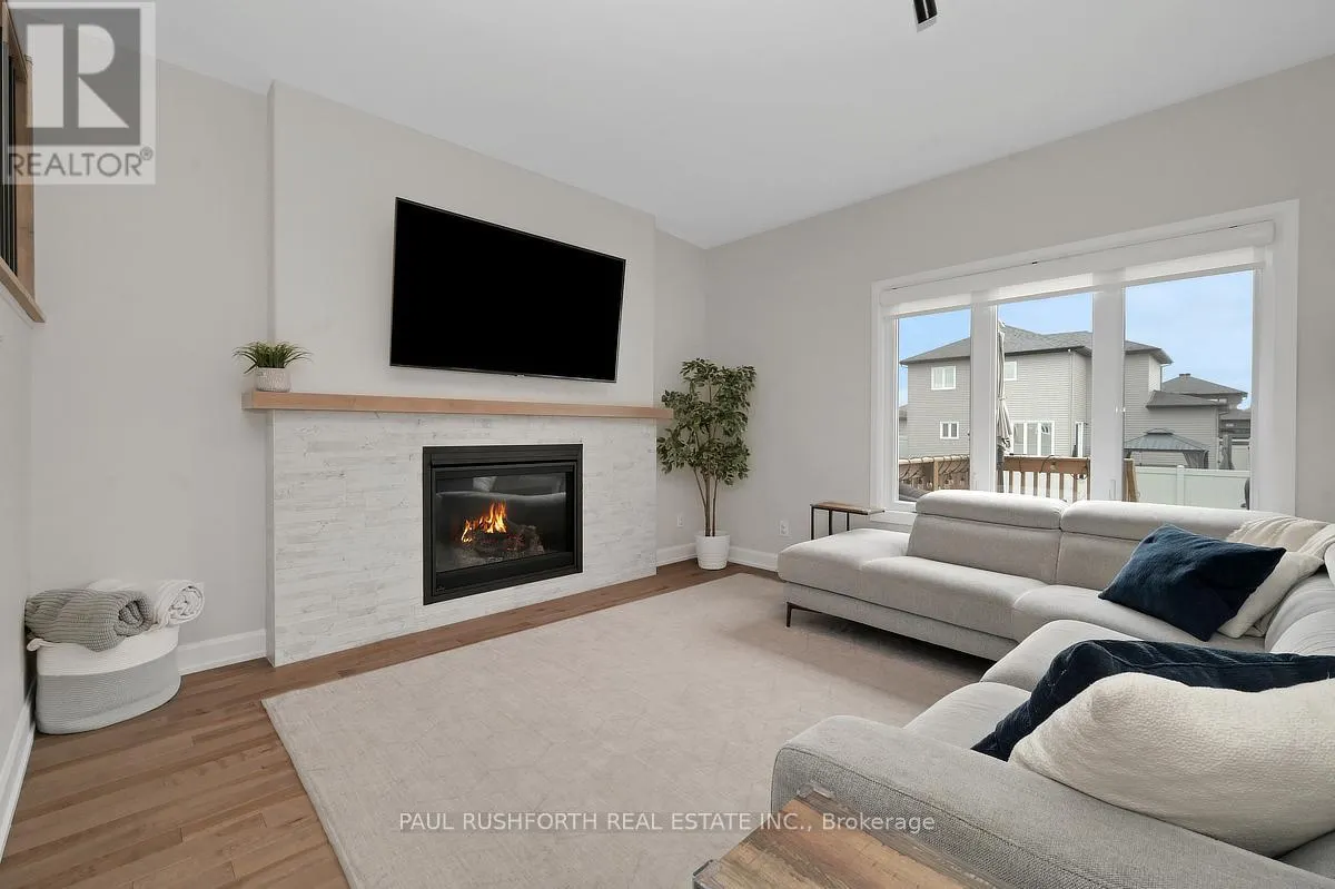 624 GENEVA CRESCENT