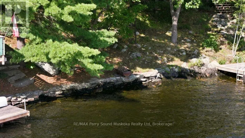 334 HEALEY LAKE