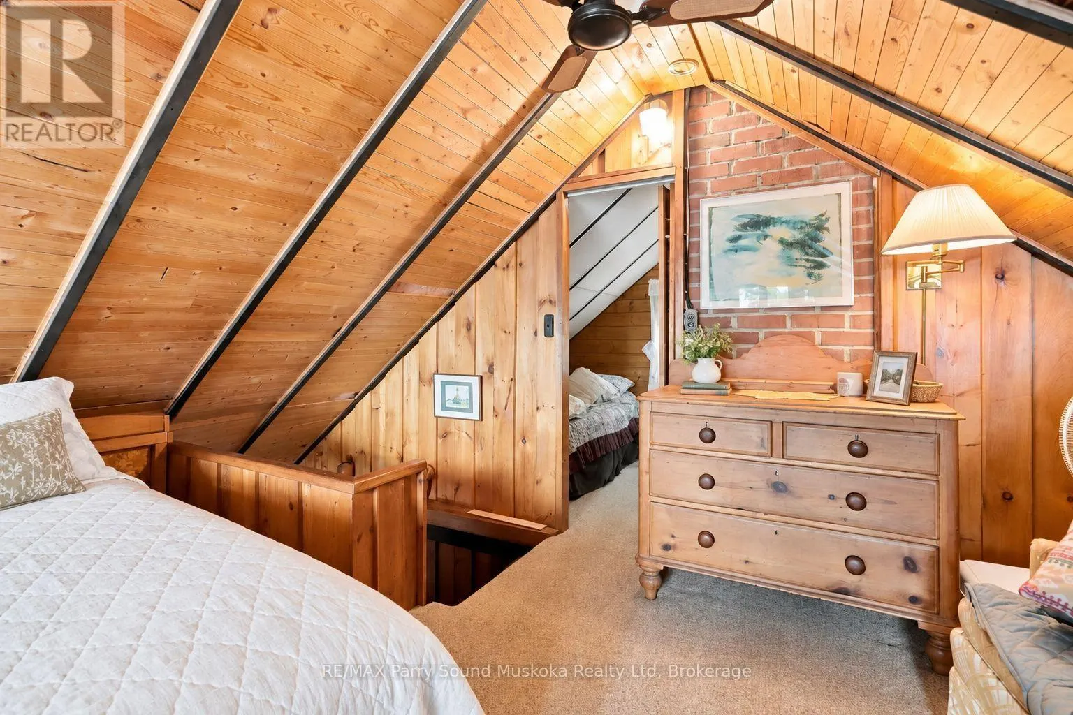 334 HEALEY LAKE
