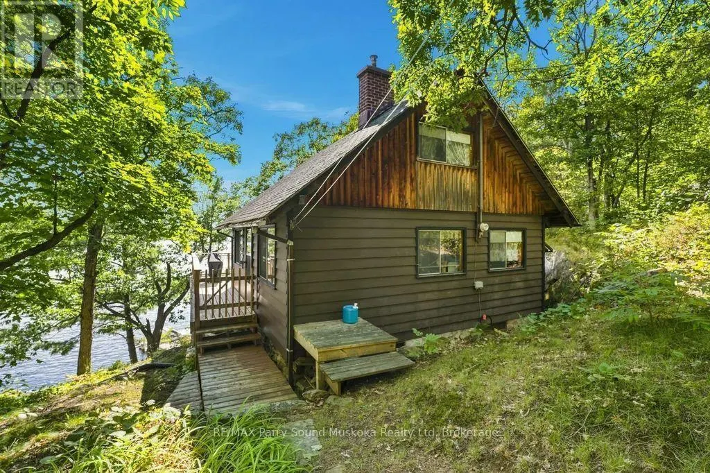 334 HEALEY LAKE