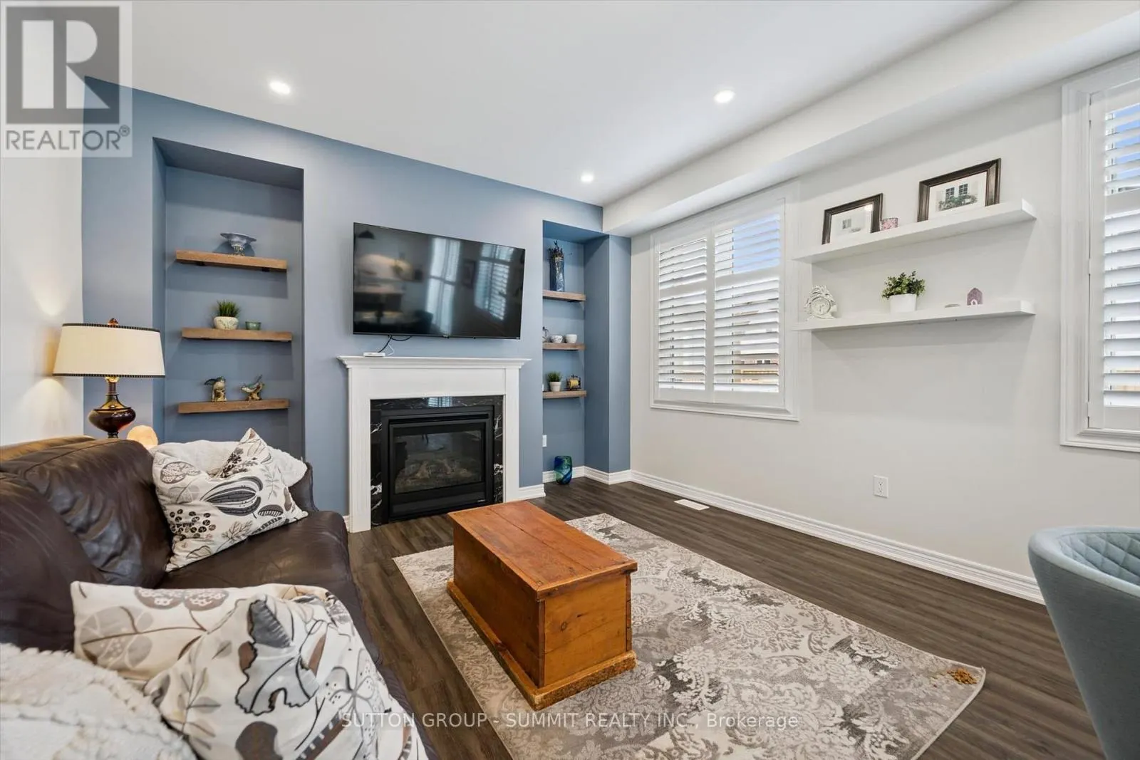 67 HARPIN WAY W