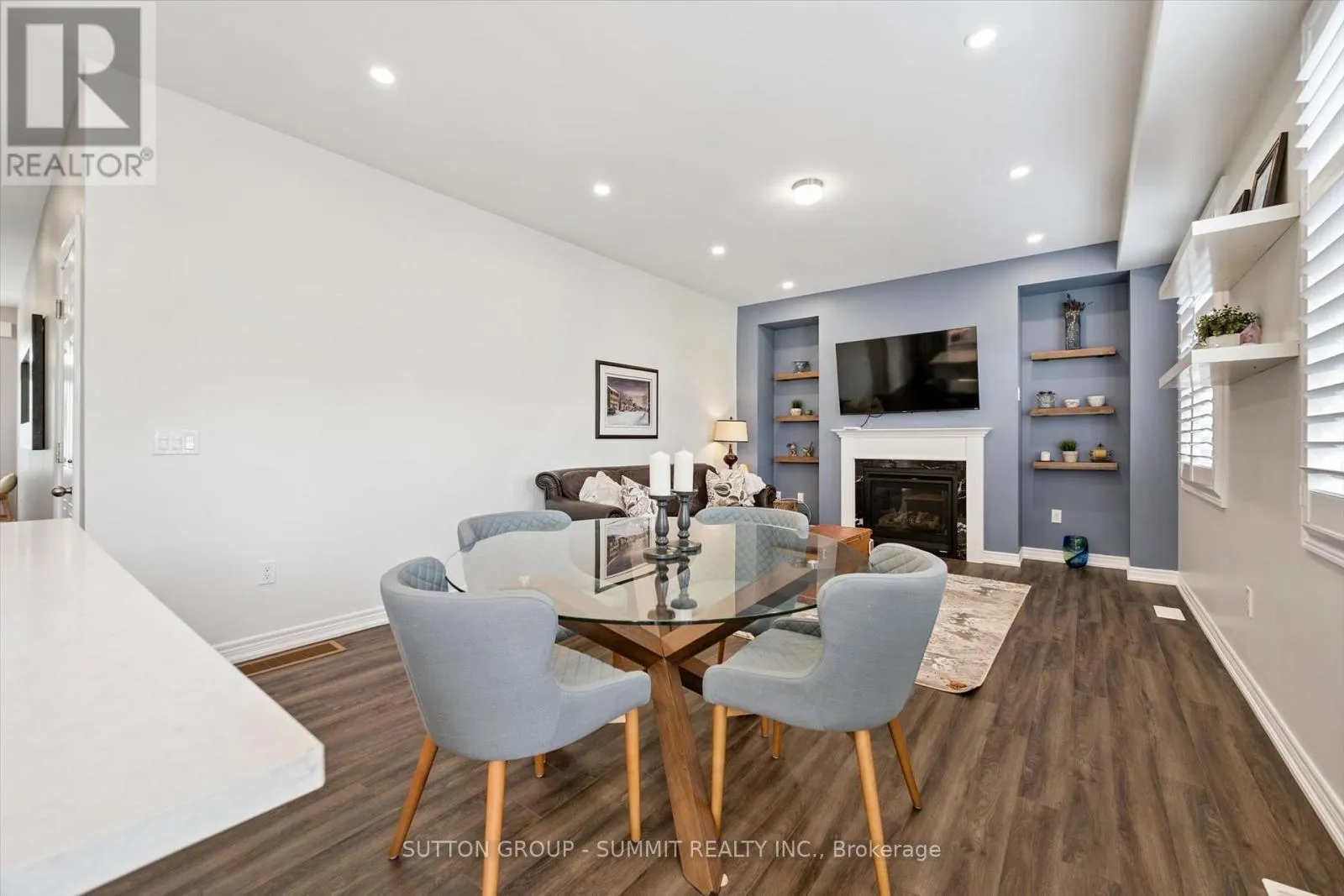 67 HARPIN WAY W