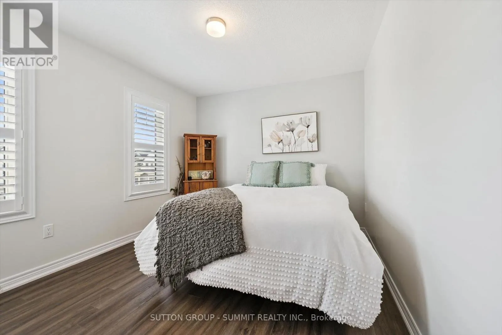 67 HARPIN WAY W