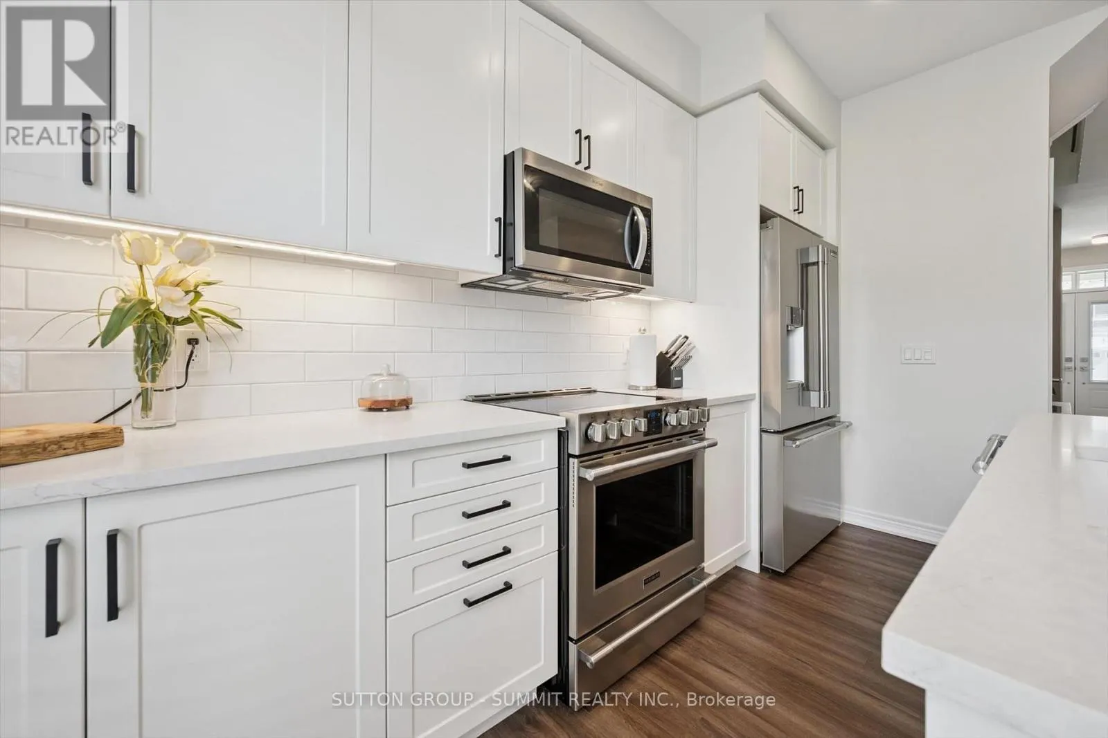 67 HARPIN WAY W