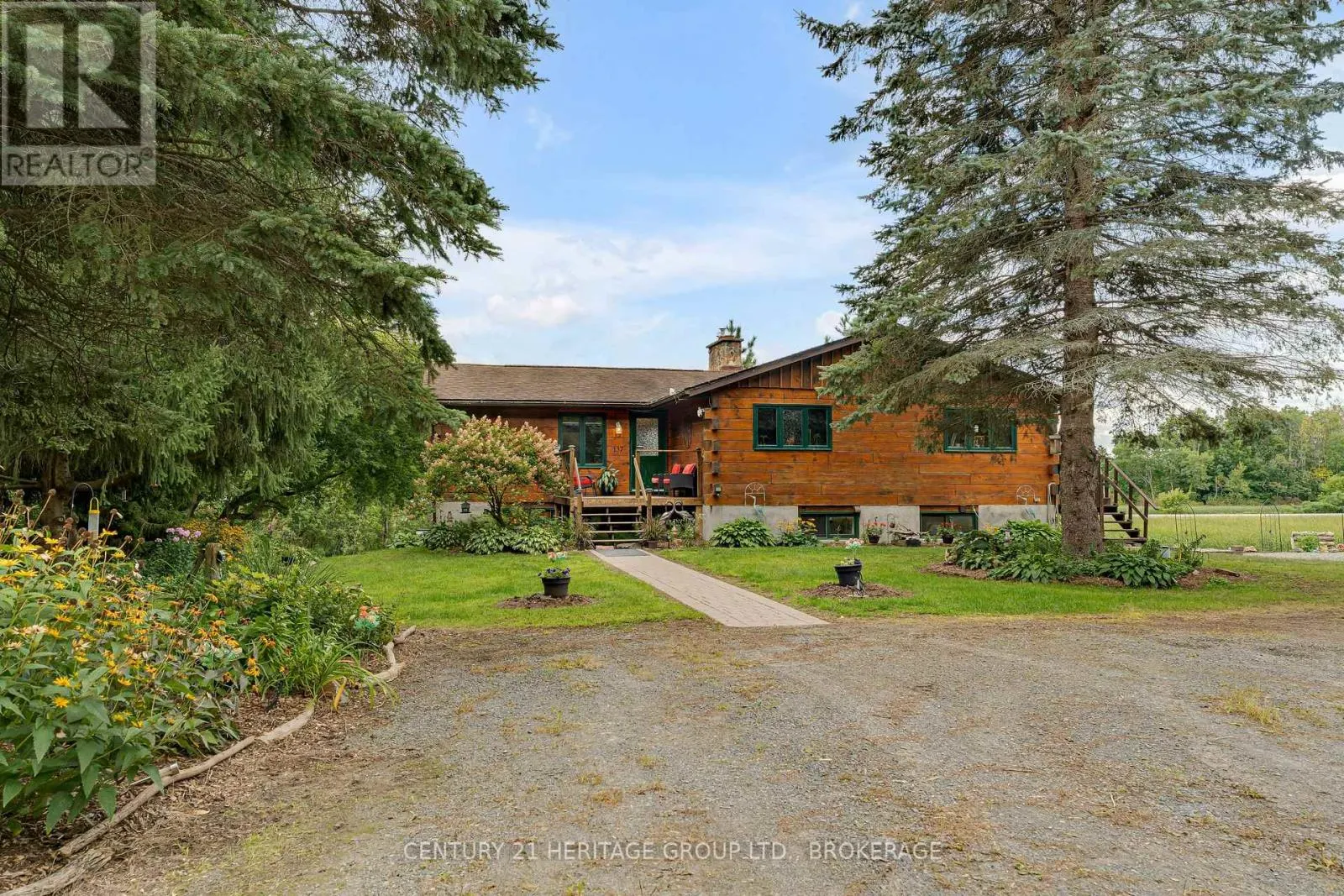 137 OLD RIVER ROAD W
