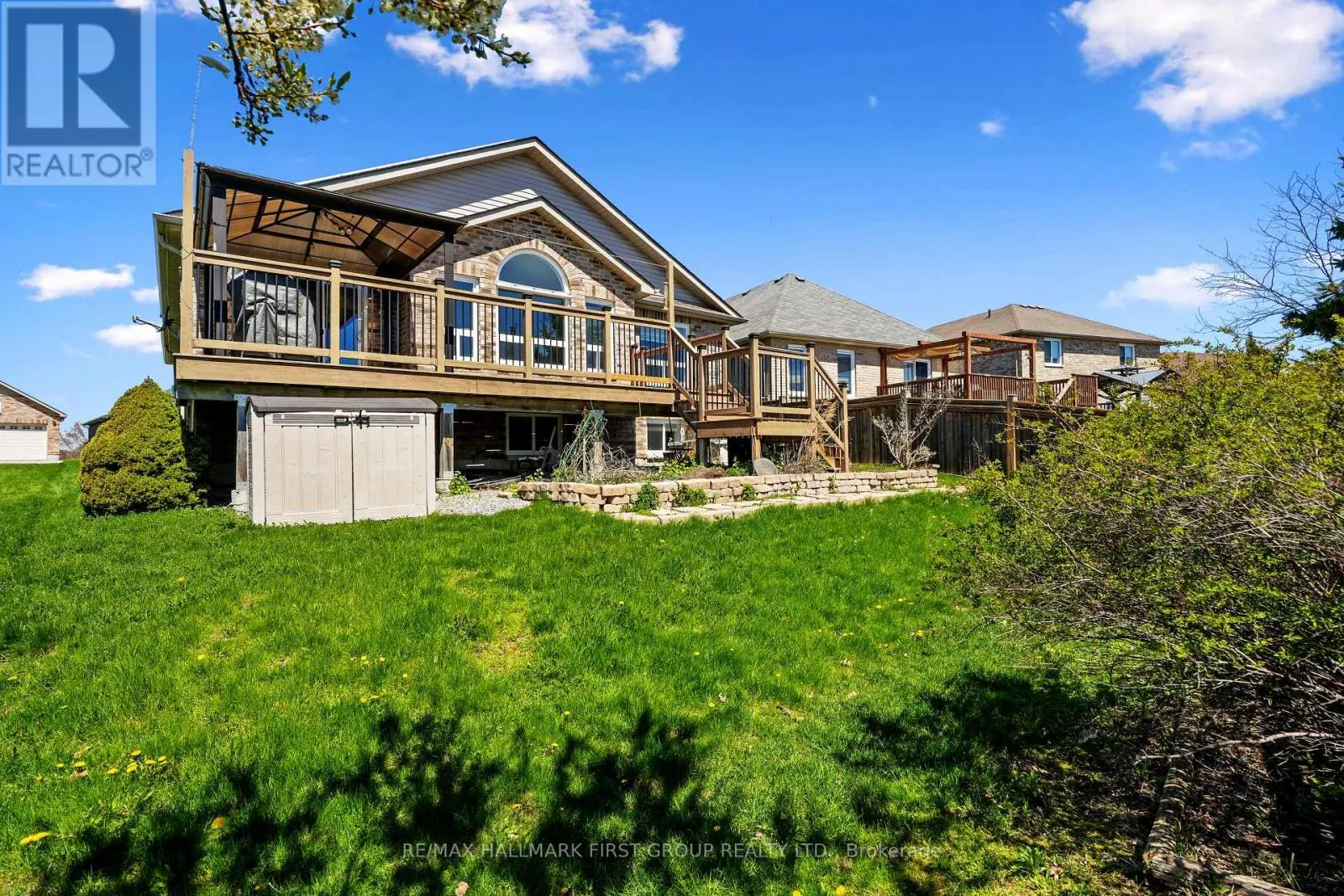 1226 ASHLAND DRIVE