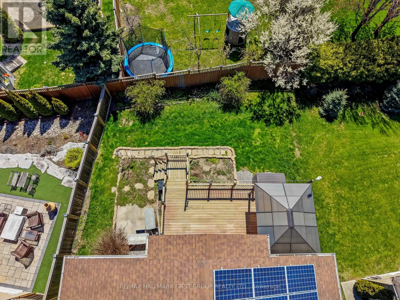1226 ASHLAND DRIVE
