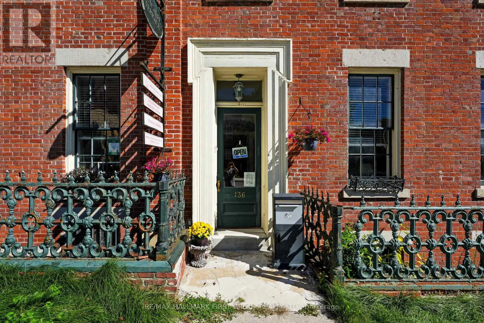 134-136 WALTON STREET