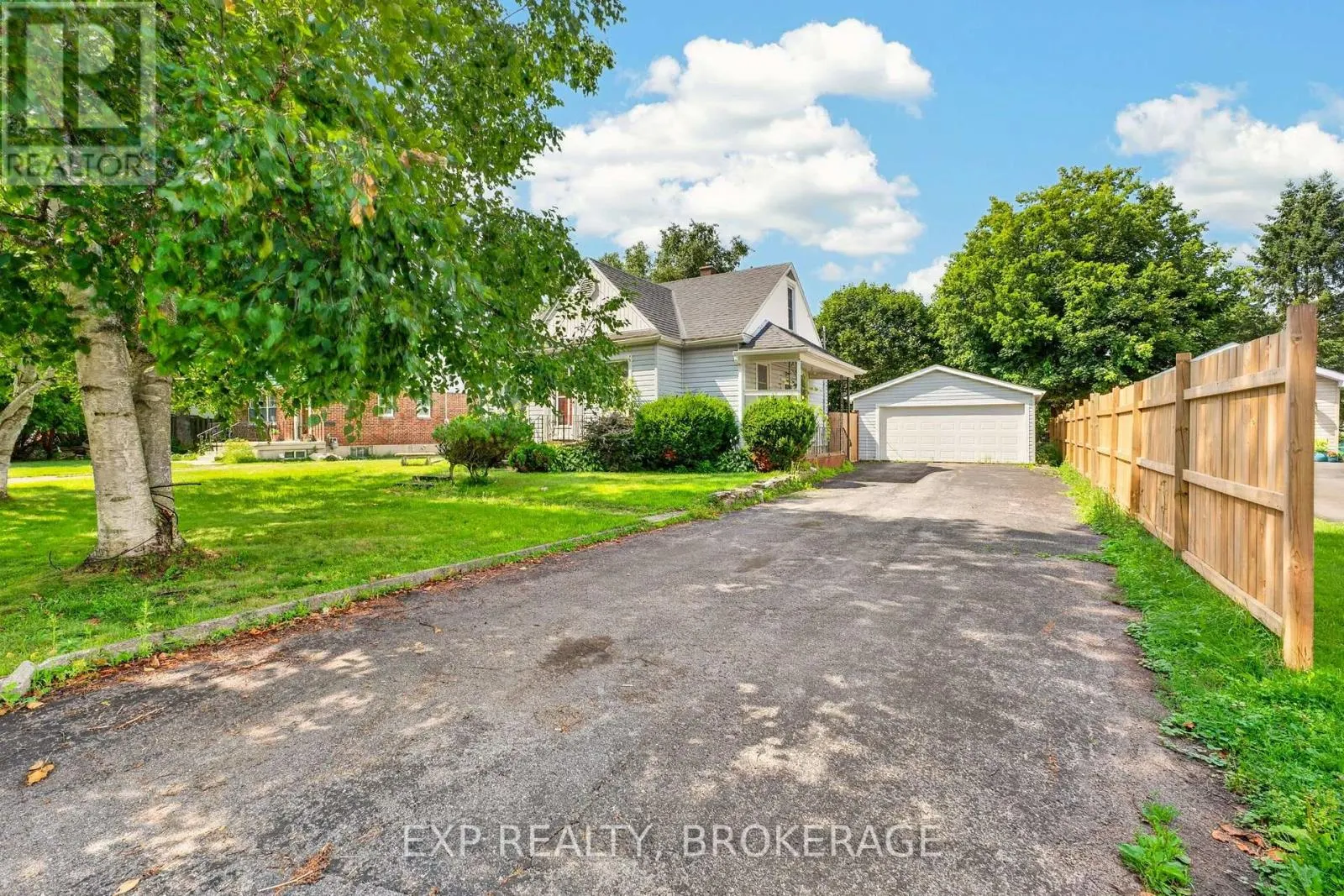 650 HILLSIDE DRIVE