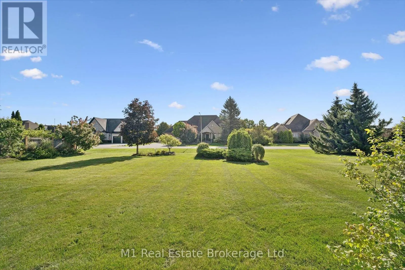 105 RIVERWALK PLACE
