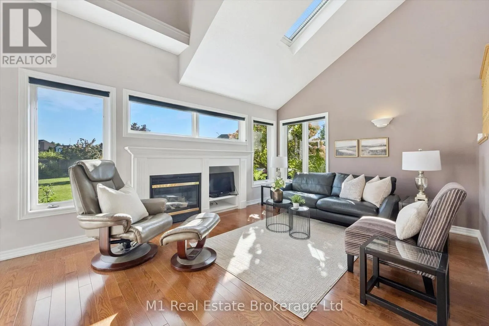 105 RIVERWALK PLACE