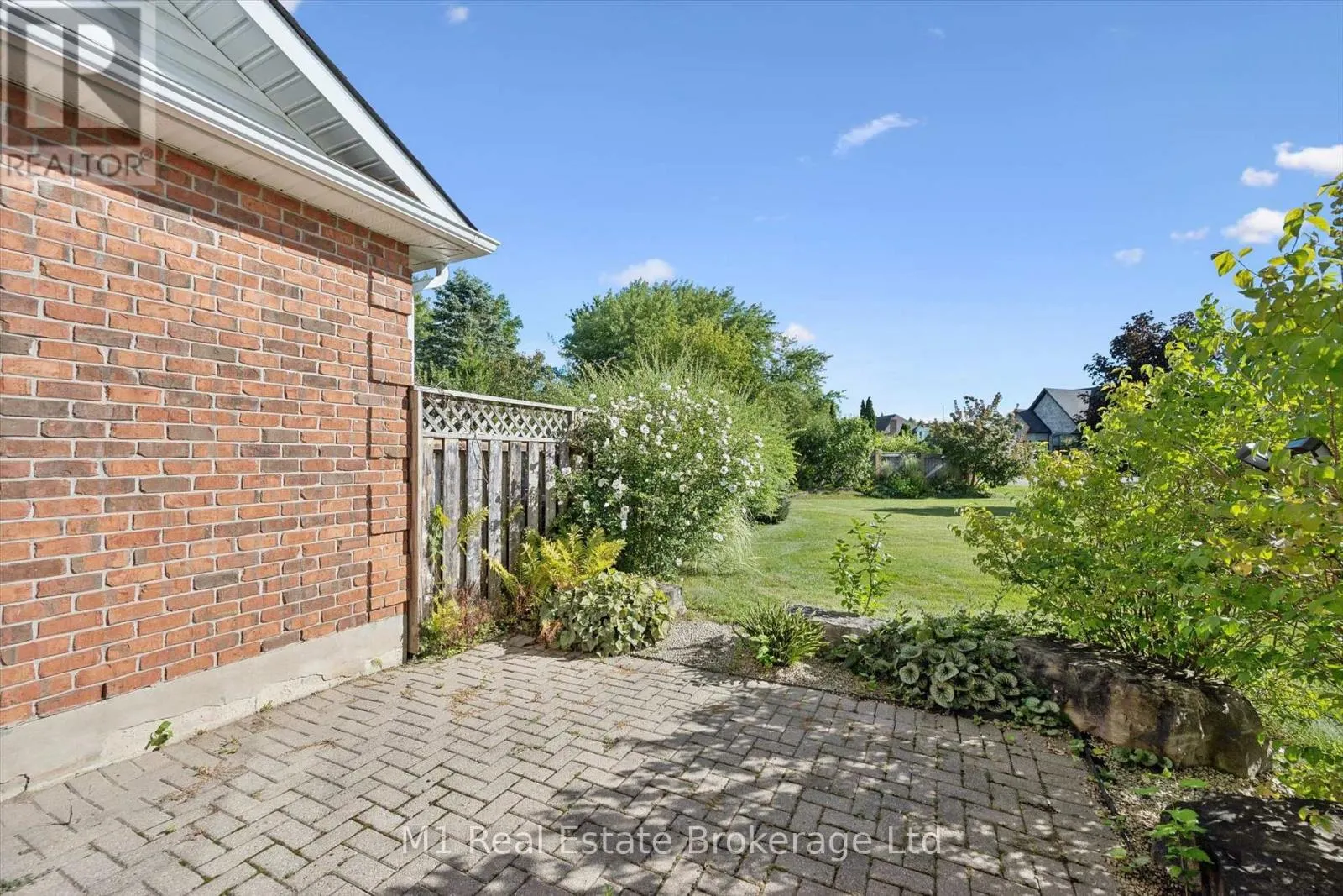 105 RIVERWALK PLACE