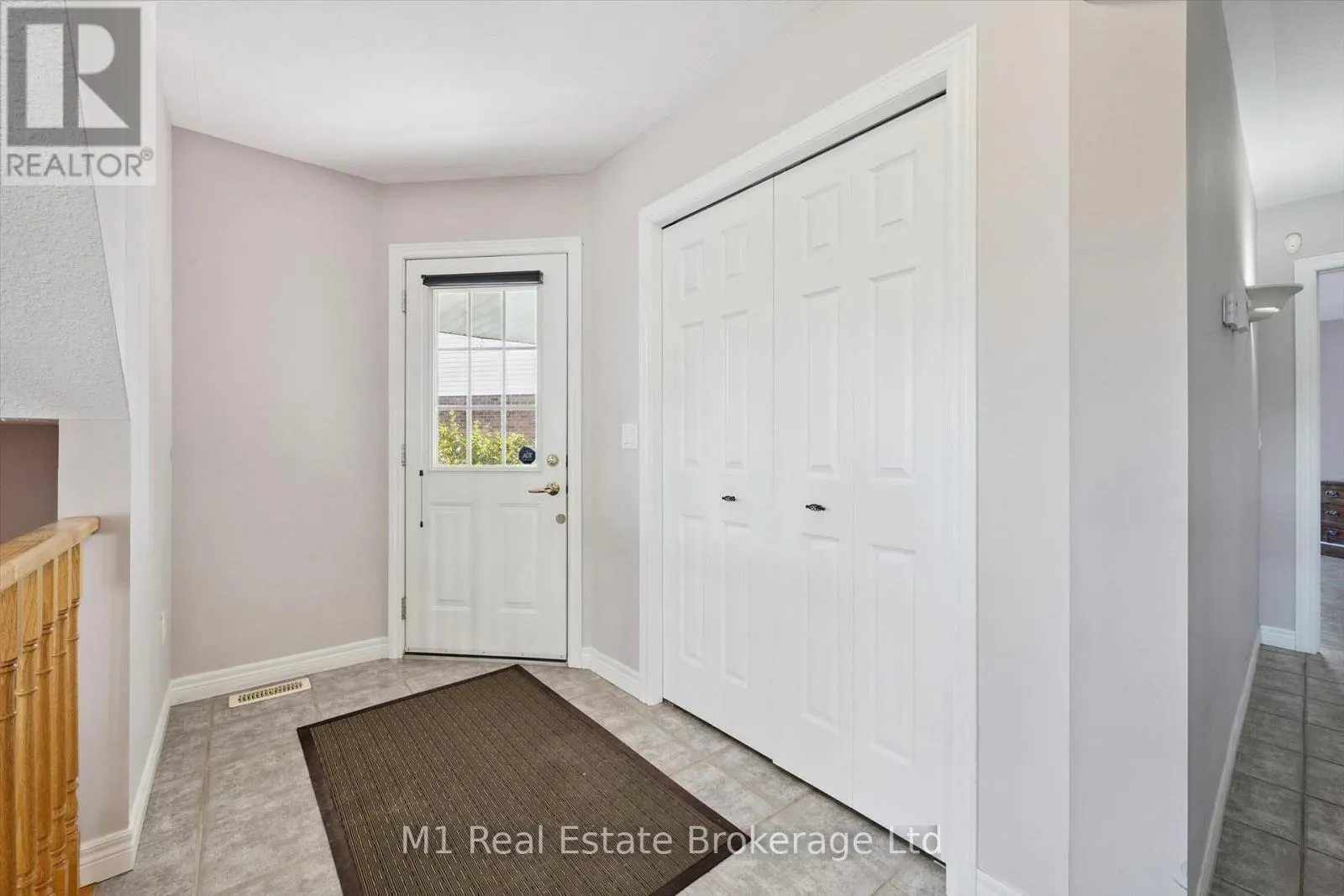 105 RIVERWALK PLACE