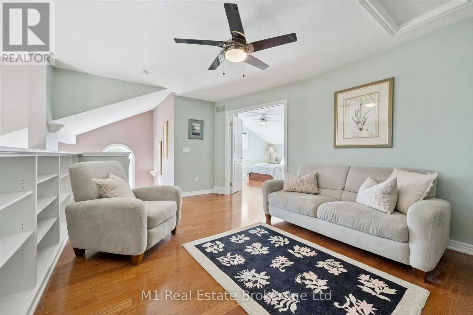 105 RIVERWALK PLACE