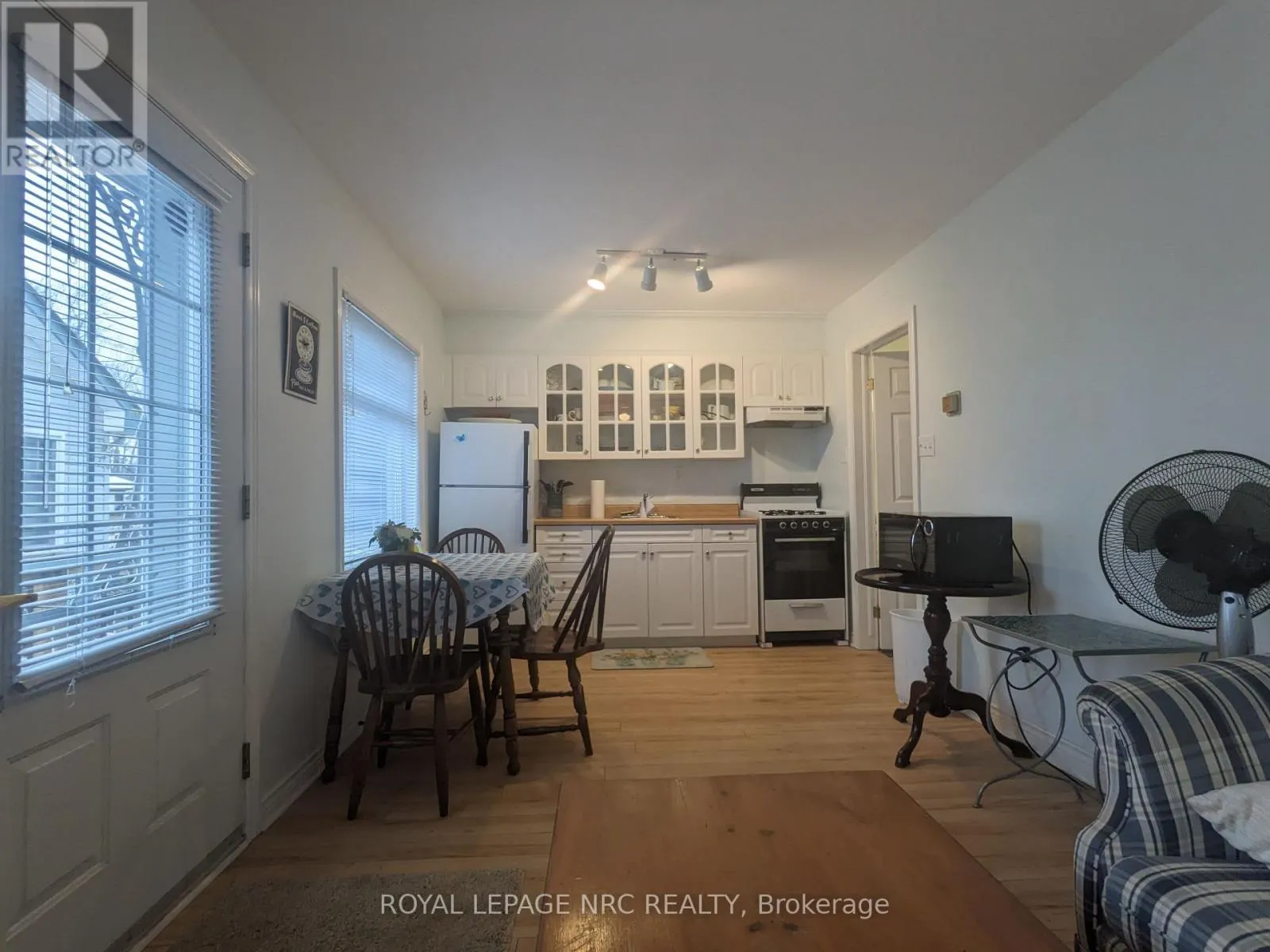 B - 370 BEECHWOOD AVENUE #B