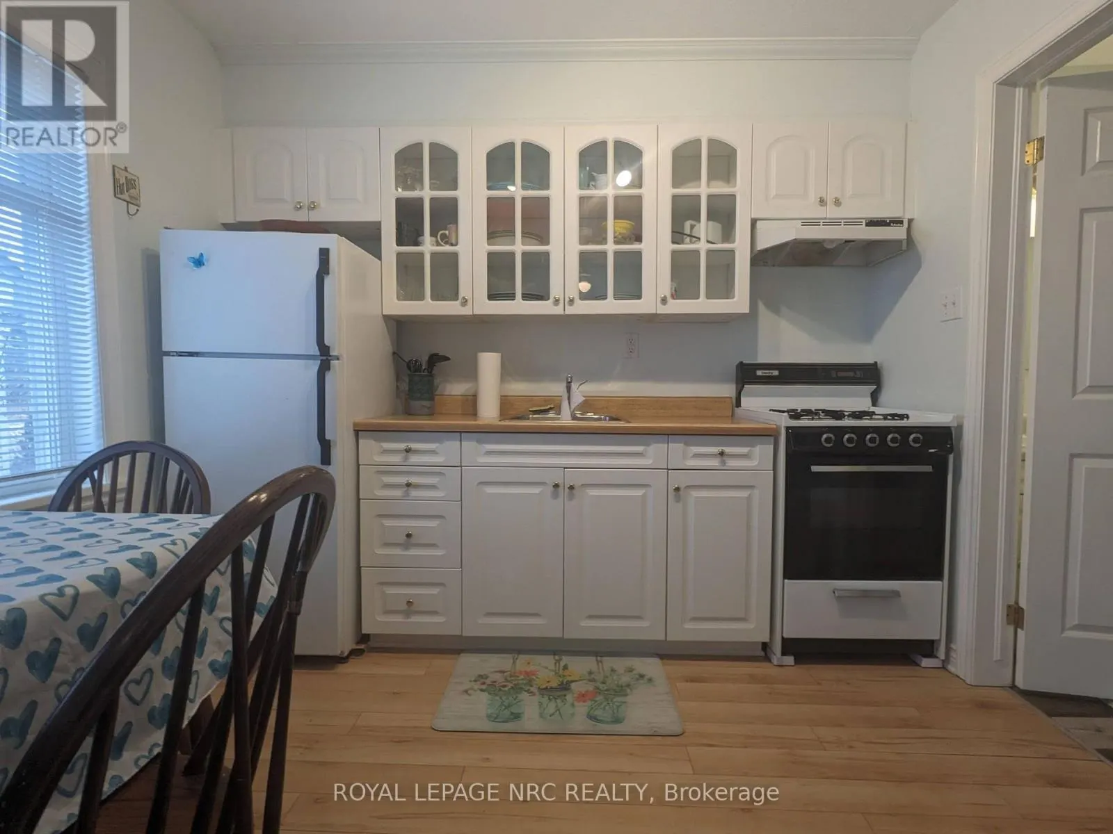 B - 370 BEECHWOOD AVENUE #B