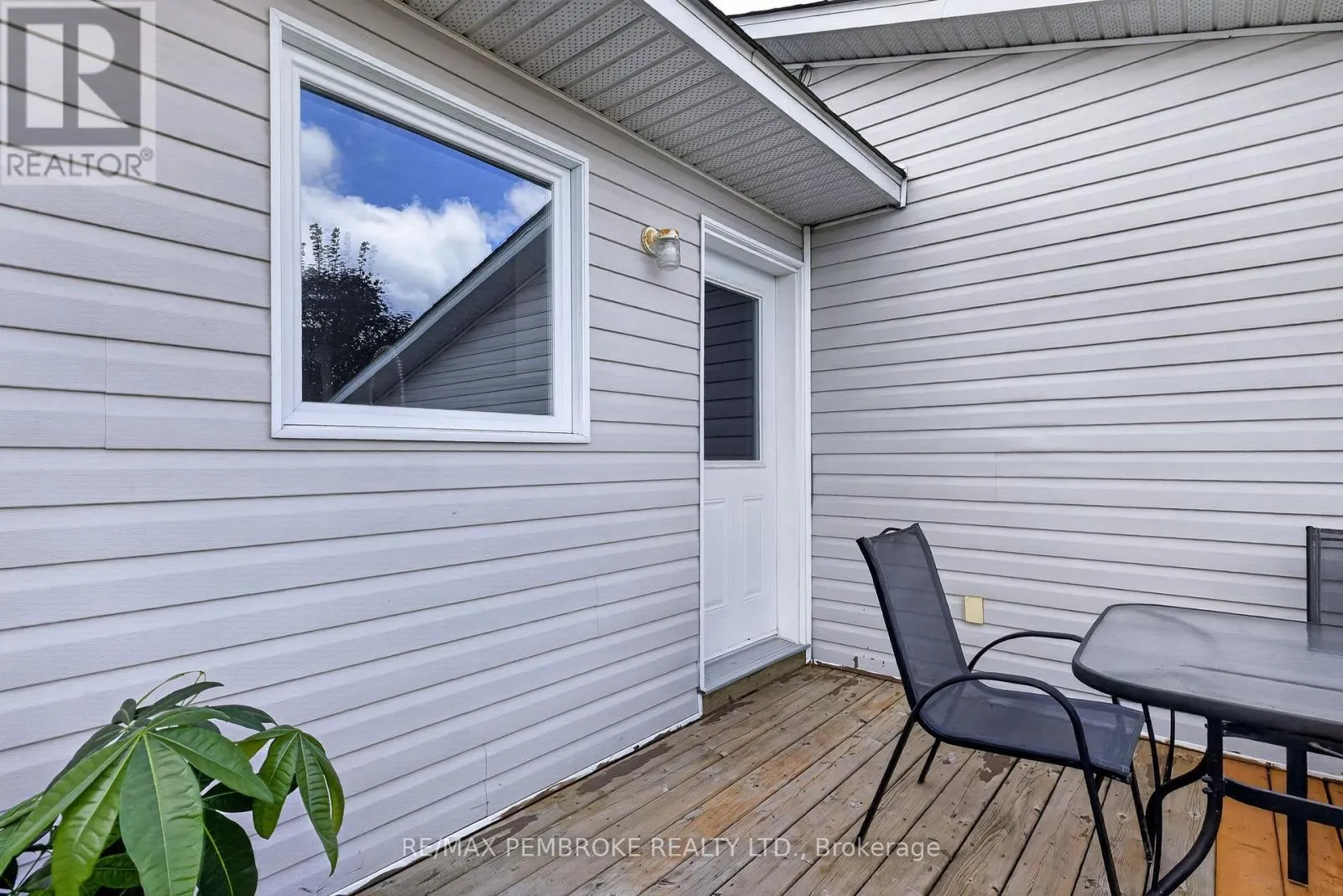 4 WINFIELD STREET