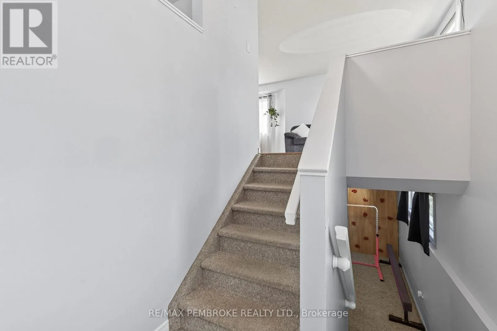 4 WINFIELD STREET
