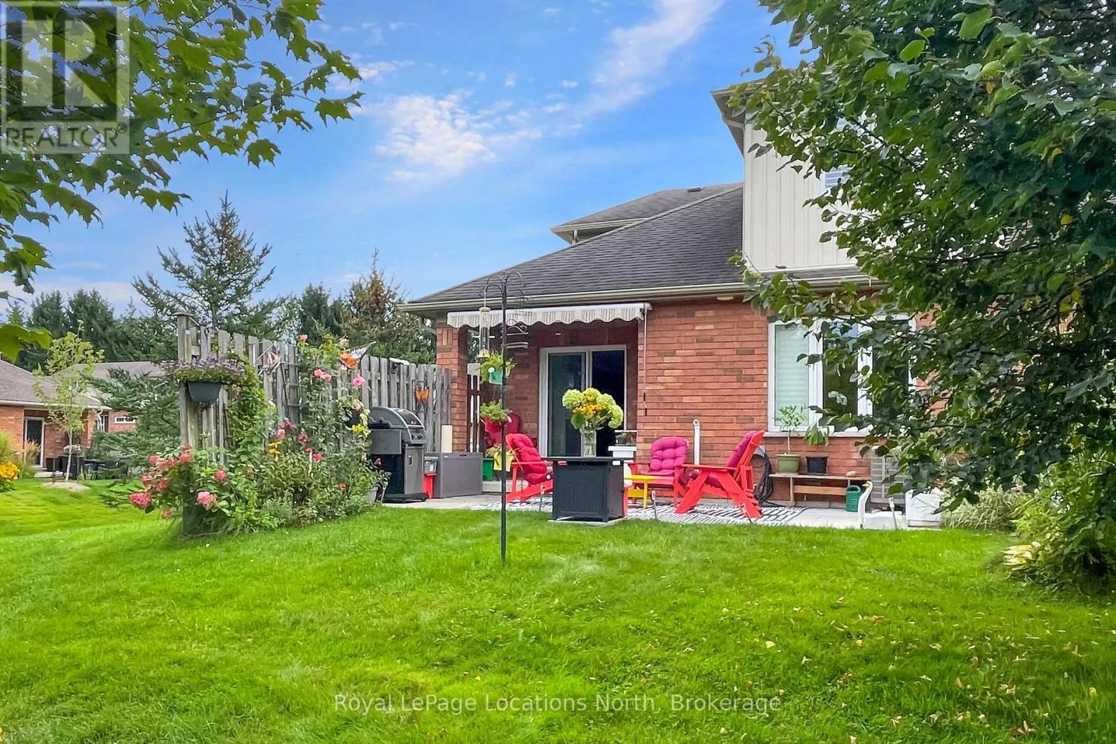 8 RUSSETT DRIVE