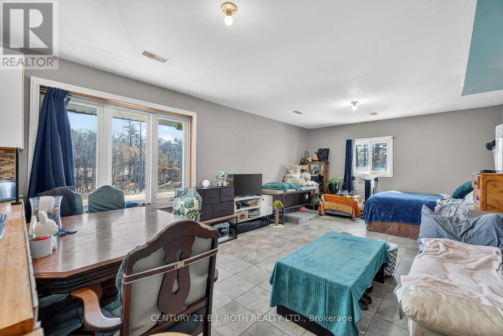 1411 11 HIGHWAY S