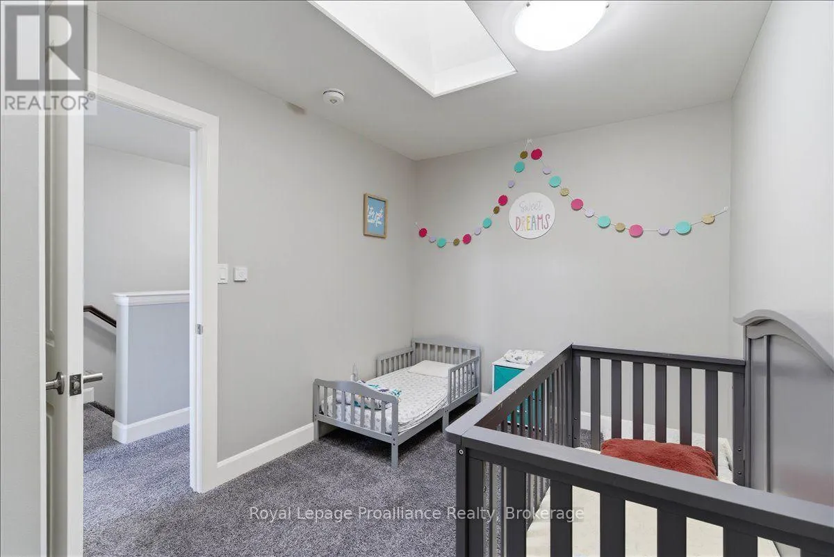 31 DEWAL PLACE