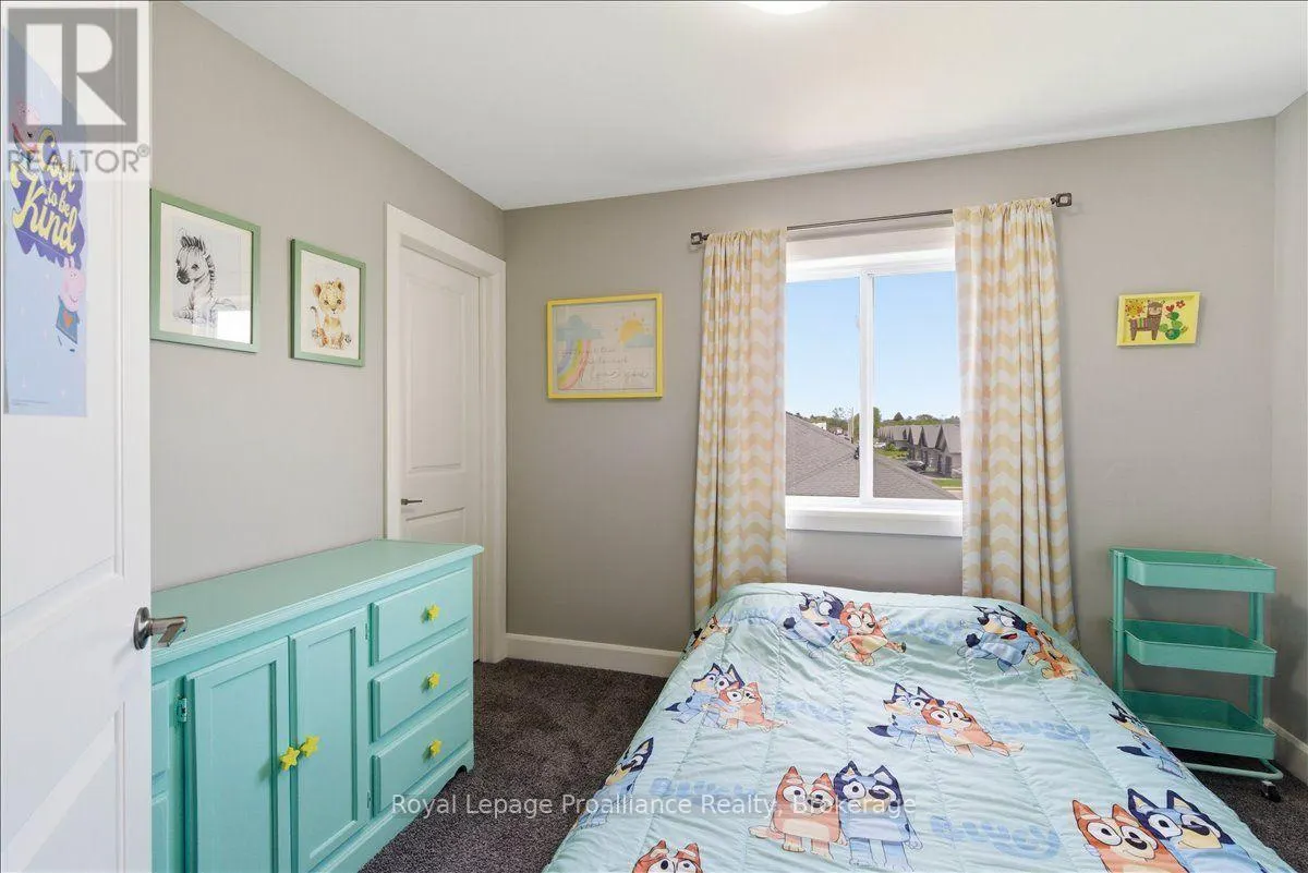 31 DEWAL PLACE