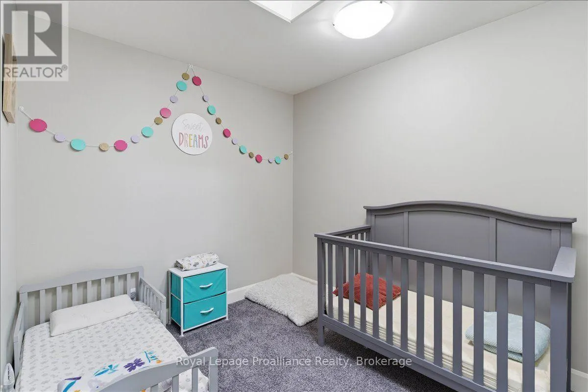 31 DEWAL PLACE